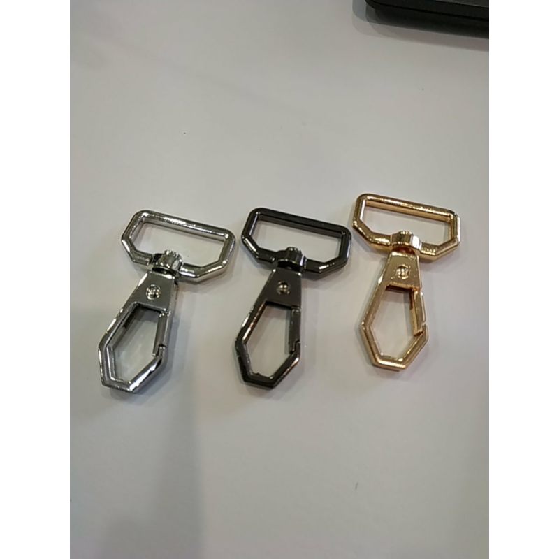 Карабін 25 мм VERSACE восьмикутний довжина карабіна 50 мм Темний нокель Карабін 25 мм VERSACE восьмикутний довжина карабіна 50 мм Темний нокель